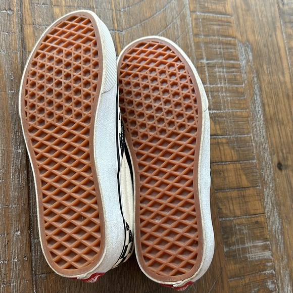 Checkered Van sneakers women’s size 6 - Picture 2 of 4